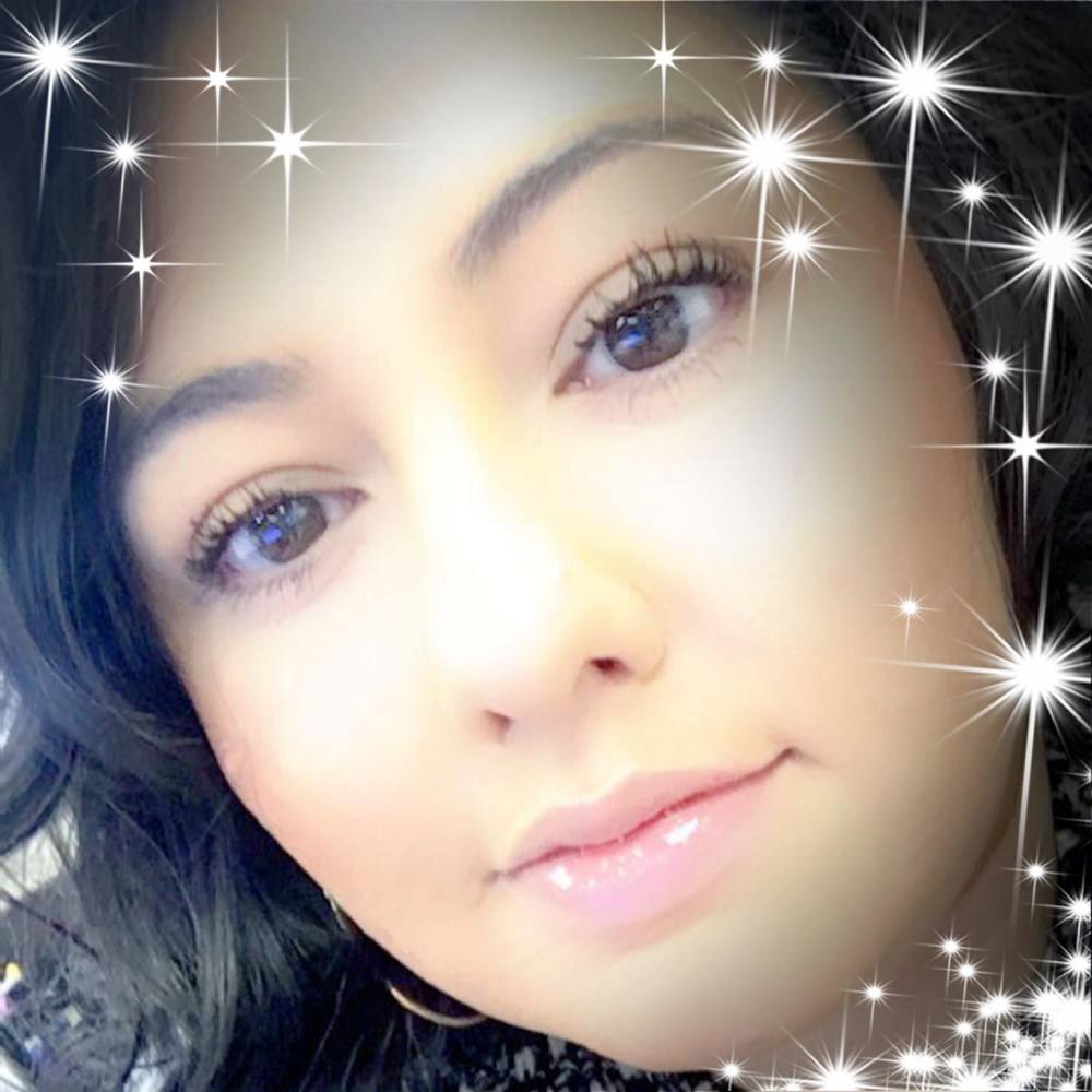 Meet your Posher, Cristina